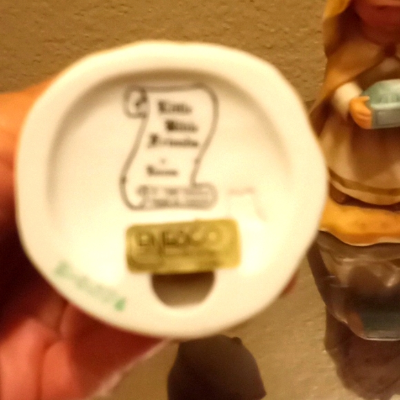 Enesco- The Nativity. 7 Piece Set. Little Bible Friends. - Picture 5 of 15